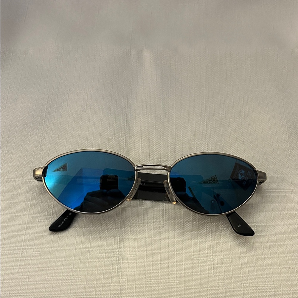 Vintage Notorio N121 Stylish Blue Oval Sunglasses. New w/o tags. 100% UV